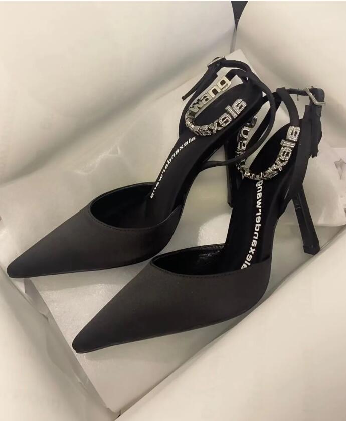 Elegant Brand WANG Delphine Sandals Shoes For Women Strappy Design Covered Stiletto Heel Sexy Summer Pointed Toe Party Wedding Bridal Footwear
Elegant Brand WANG Delphine Sandals Shoes For Women Strappy Design Covered Stiletto Heel Sexy Summer Pointed Toe Party Wedding Bridal Footwear