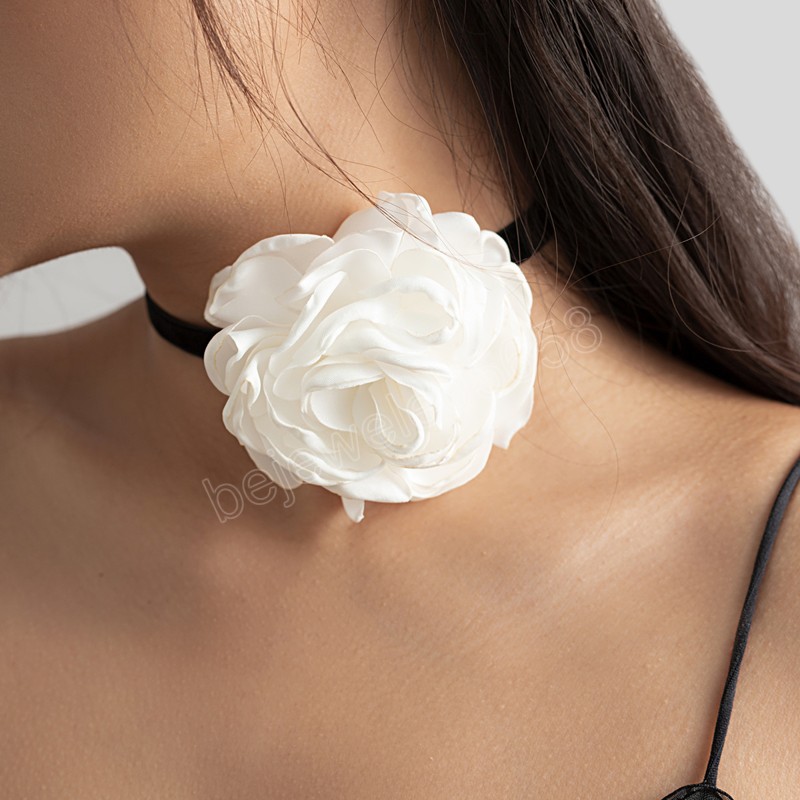 Elegant Big Rose Flower Clavicle Chain Necklace For Women Girls Korean Black Velvet Rope Choker Necklace Gift Y2K Jewelry
Elegant Big Rose Flower Clavicle Chain Necklace For Women Girls Korean Black Velvet Rope Choker Necklace Gift Y2K Jewelry
