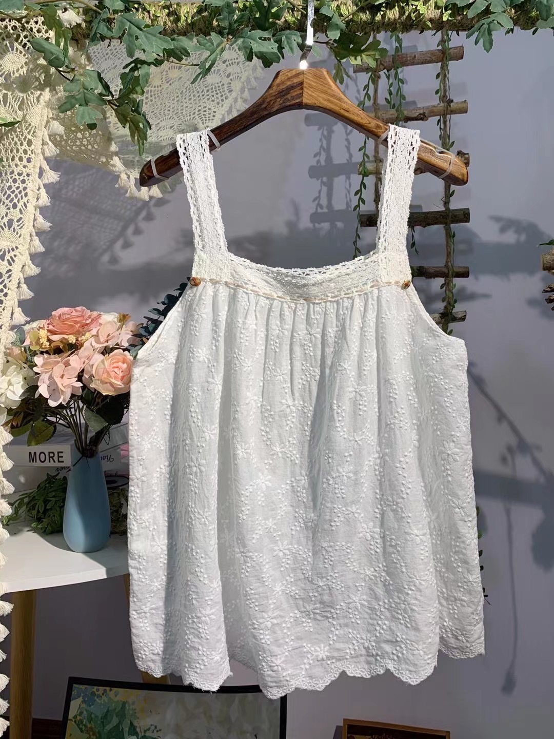 Camisoles Tanks New Summer Mori Girl Cotton Embroidery Camisole Solid Color Sleeveless Vest Women Japanese Style 230420