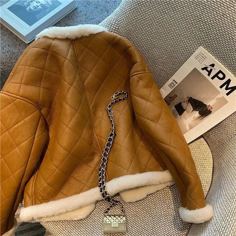 Womens Jackets Small Retro Fleece Lamb Top Winter Loose Premium Feel Warm Diamond Grid Bombed Street Jacket Coat Women Solid 231118