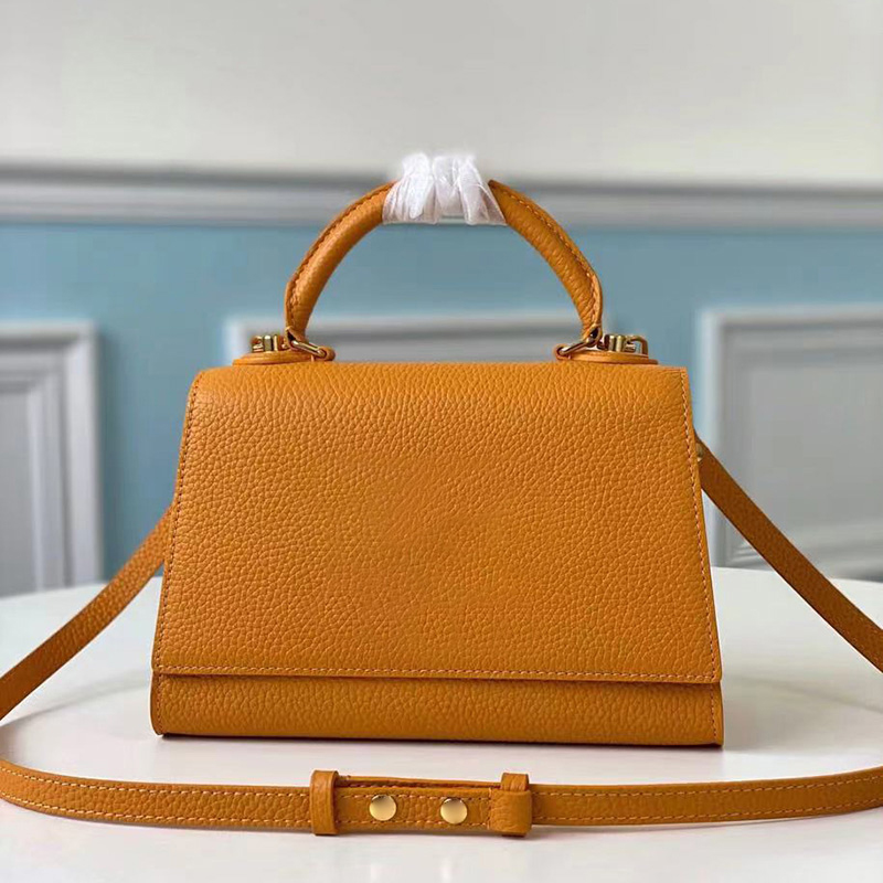 Designer Bag Luxury Handbag Genuine Leather Crossbody Bag 25CM High Imitation Shoulder Bag With Box ZL067
Designer Bag Luxury Handbag Genuine Leather Crossbody Bag 25CM High Imitation Shoulder Bag With Box ZL067
