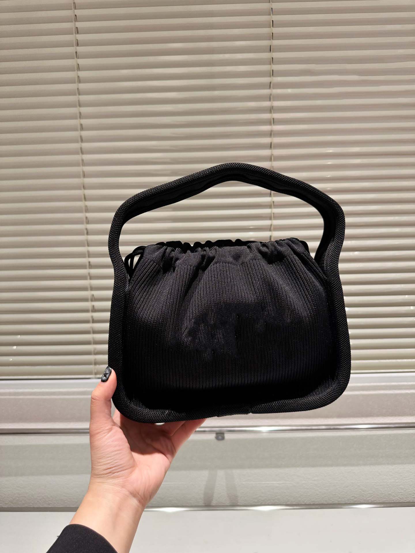 Designer bags Underarm bag shoulder bags handbags High quality Crossbody bag Heart-shaped decoration Tarpaulin Genuine, Grey
Designer bags Underarm bag shoulder bags handbags High quality Crossbody bag Heart-shaped decoration Tarpaulin Genuine, Grey