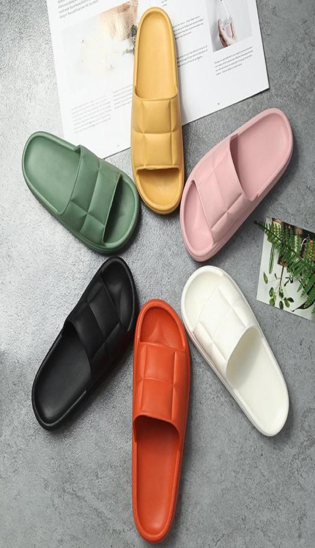 Slippers Tik Tok Summer AntiSlip Beach Women Thick Bottom Indoor Sandal Men EVA Bathroom Unisex Slides Shoe3646280, Black
Slippers Tik Tok Summer AntiSlip Beach Women Thick Bottom Indoor Sandal Men EVA Bathroom Unisex Slides Shoe3646280, Black