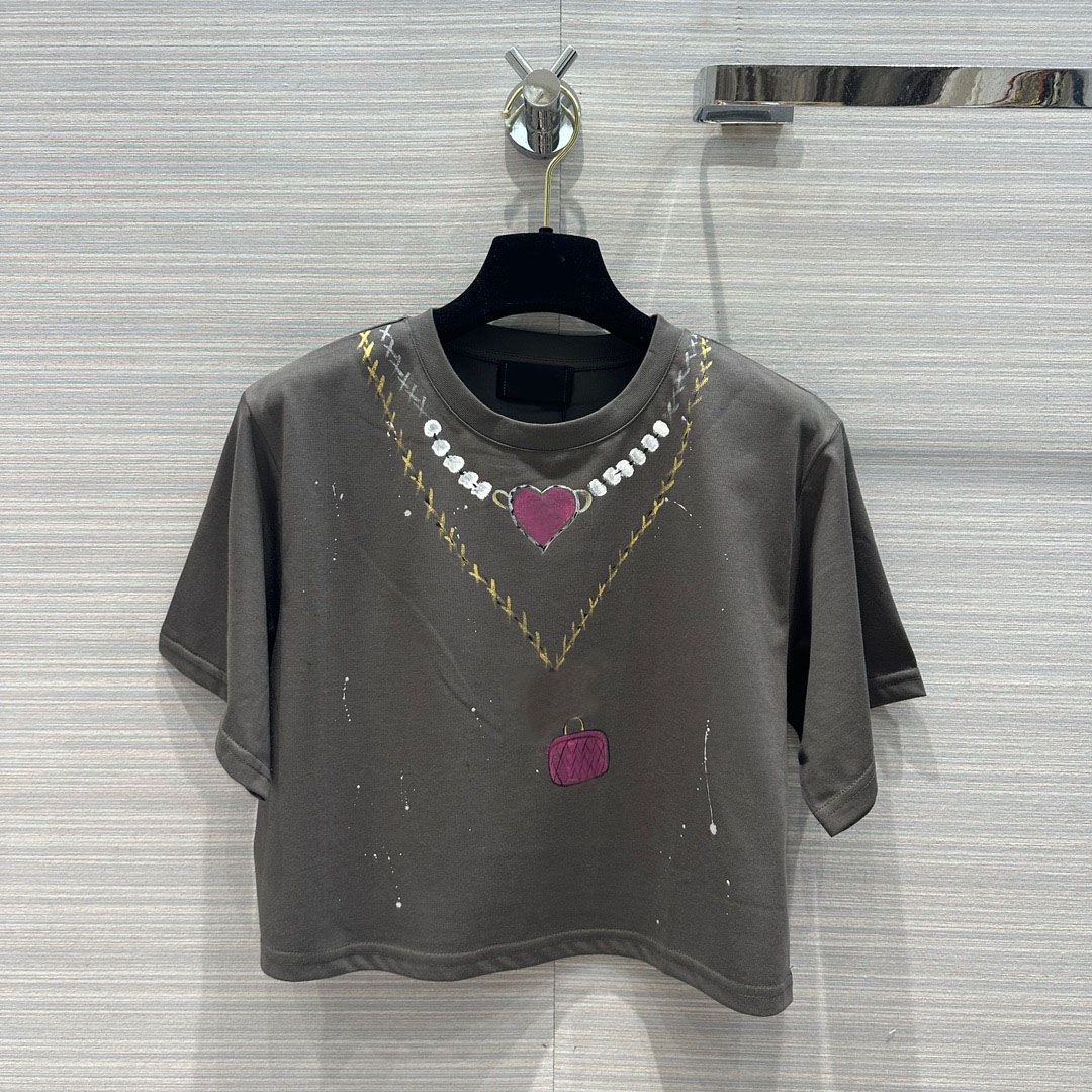 2023 Women' T-Shirt Runway Fashion Summer 2 Colour Women' Printing Pattern Short T-Shirt Tops O-neck Loose Casual Short Sleeve Tees, Black
2023 Women' T-Shirt Runway Fashion Summer 2 Colour Women' Printing Pattern Short T-Shirt Tops O-neck Loose Casual Short Sleeve Tees, Black