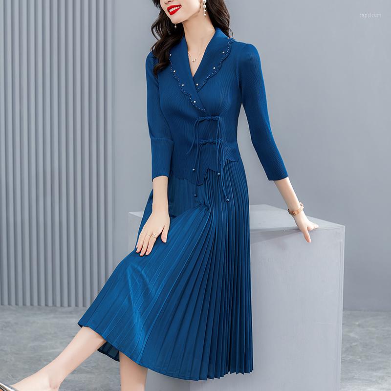 Casual Dresses 2023 Red Long Sleeve Chic Midi Pleated Dress Autumn Winter Fashion Elastic Office Women Black Korean Vintage Party Vestido
Casual Dresses 2023 Red Long Sleeve Chic Midi Pleated Dress Autumn Winter Fashion Elastic Office Women Black Korean Vintage Party Vestido