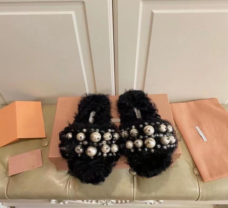 Winter lamb wool women039s flat slippers boutique upper with hand sewn black and white pearl leather sole standard size 3542876562 
Winter lamb wool women039s flat slippers boutique upper with hand sewn black and white pearl leather sole standard size 3542876562