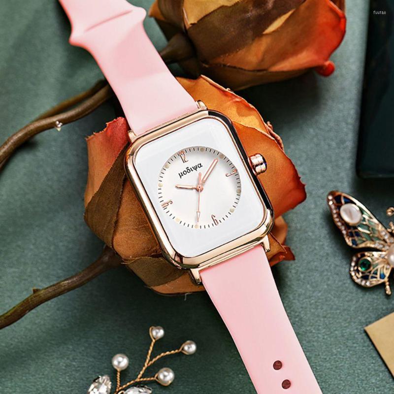 Wristwatches Simple Style Silicone Belt Watches Casual Exquisite Women Watch Quartz WristWatch
Wristwatches Simple Style Silicone Belt Watches Casual Exquisite Women Watch Quartz WristWatch