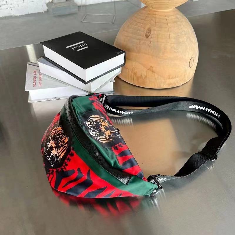 2023 Korean version new fashion trendy oxford cloth chest bag waist bag casual crossbody bag men's and women's versatile casual bag, Green
2023 Korean version new fashion trendy oxford cloth chest bag waist bag casual crossbody bag men's and women's versatile casual bag, Green