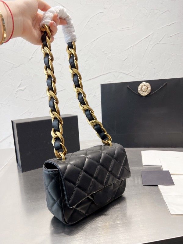 Women bags Big gold chain bag Shoulder Bags Fashion Shopping Satchels leather hobo handbag crossbody messenger Luxury designer purses envelope wallet backpack, Bubble bags
Women bags Big gold chain bag Shoulder Bags Fashion Shopping Satchels leather hobo handbag crossbody messenger Luxury designer purses envelope wallet backpack, Bubble bags