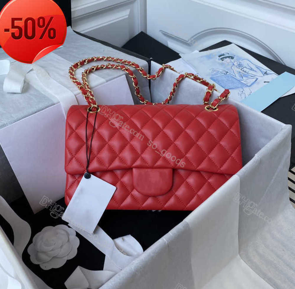 Evening Bags Shoulder Designer 7A Classic Flap Chain Bag Women Caviar Grain Cowhide Leather Fashion Handbag Cross BodyFEs, Black&gold
Evening Bags Shoulder Designer 7A Classic Flap Chain Bag Women Caviar Grain Cowhide Leather Fashion Handbag Cross BodyFEs, Black&gold