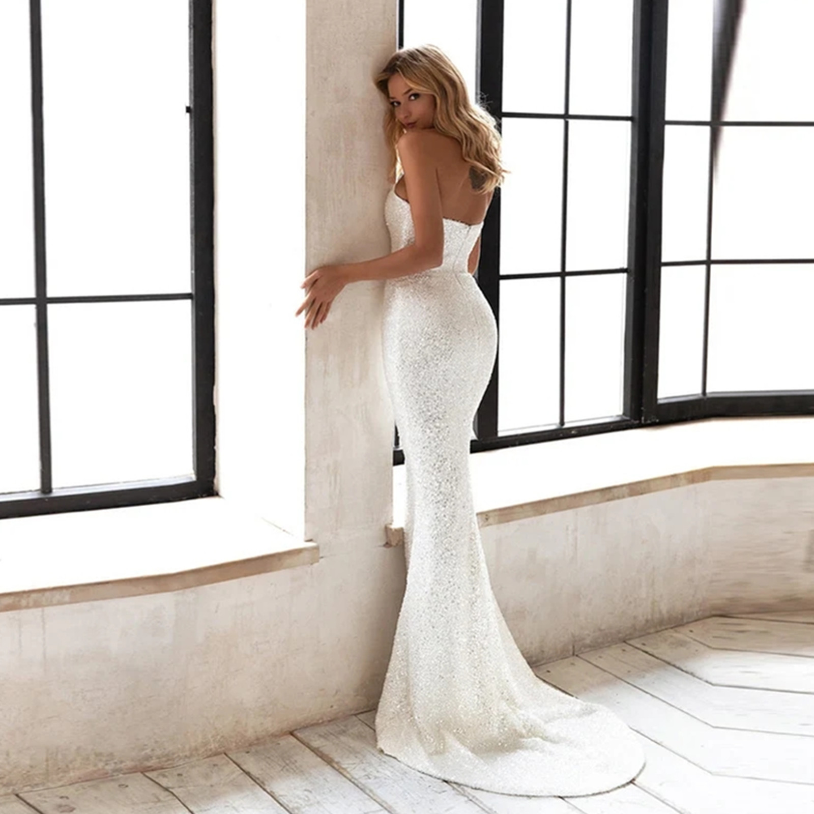 Exquisite Mermaid Wedding Dresses One Shoulder Straps Appliques Sequins Detachable Train Floor Length Bridal Gowns Custom Made