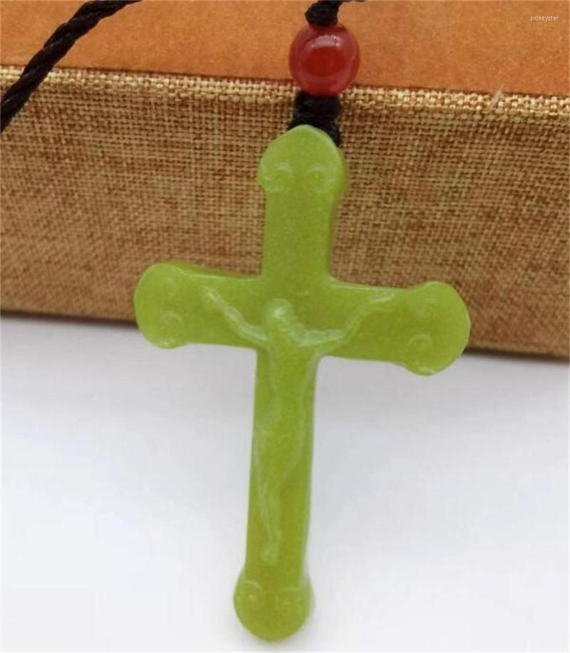 Pendant Necklaces Natural Fluorite Luminous Stone Carved Jesus Cross Amulet Rope Necklace Glow In Dark Stones Fashion Jewelry
Pendant Necklaces Natural Fluorite Luminous Stone Carved Jesus Cross Amulet Rope Necklace Glow In Dark Stones Fashion Jewelry