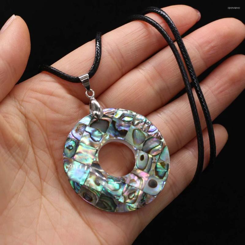 Chains Natural Shell Necklace With Circle Abalone Pendant Leather Cord 2MM Charms For Elegant Women Love Romantic Gift
Chains Natural Shell Necklace With Circle Abalone Pendant Leather Cord 2MM Charms For Elegant Women Love Romantic Gift