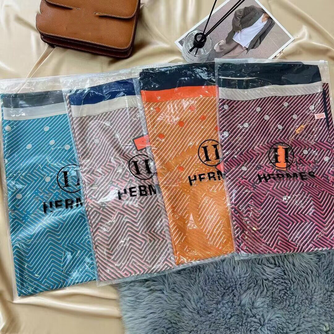 Real scarf Fashion classic printed scarf ultra-long thin shawl women's soft scarf180/90cm
Real scarf Fashion classic printed scarf ultra-long thin shawl women's soft scarf180/90cm