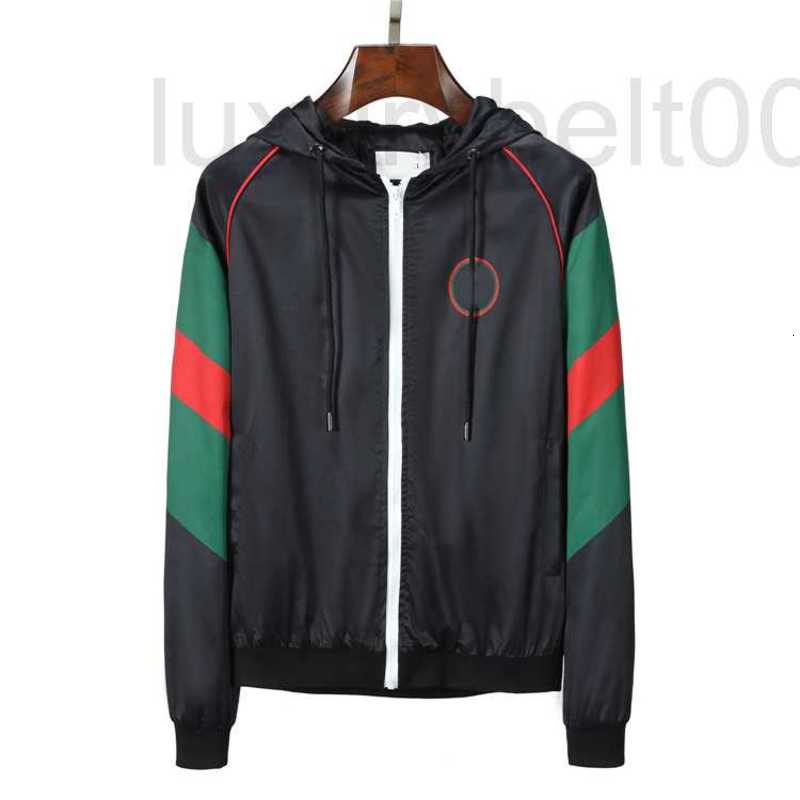 Men's Jackets Designer men Parkas Hooded Red green ribbon Jacquard label clothes Stand Collar mens Coats Outerwear Clothing Black pink 1 P3WN, Yellow
Men's Jackets Designer men Parkas Hooded Red green ribbon Jacquard label clothes Stand Collar mens Coats Outerwear Clothing Black pink 1 P3WN, Yellow