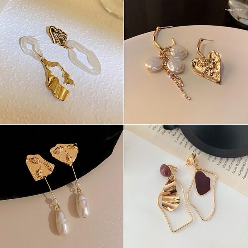 Dangle Earrings Vintage Silver Needle Irregular Pearl South Korea INS Wind Design Sense Of Light Luxury Atmosph
Dangle Earrings Vintage Silver Needle Irregular Pearl South Korea INS Wind Design Sense Of Light Luxury Atmosph