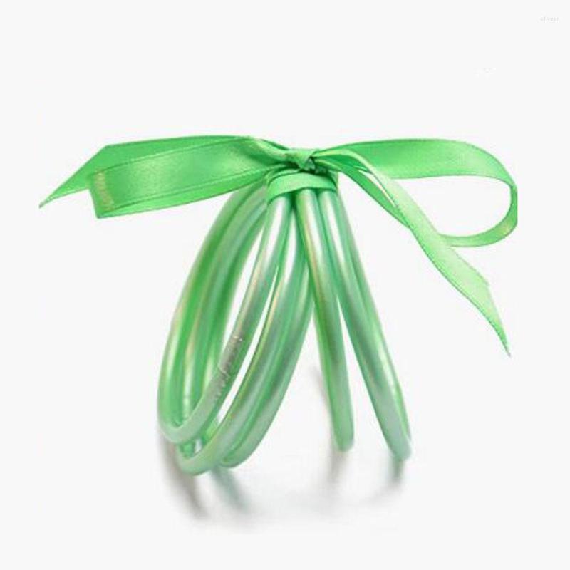 Bangle 5pcs/set Fashion Jewelry Silicone Bracelet Trend Style Row Colorful Bangles For Women Party Gifts
Bangle 5pcs/set Fashion Jewelry Silicone Bracelet Trend Style Row Colorful Bangles For Women Party Gifts