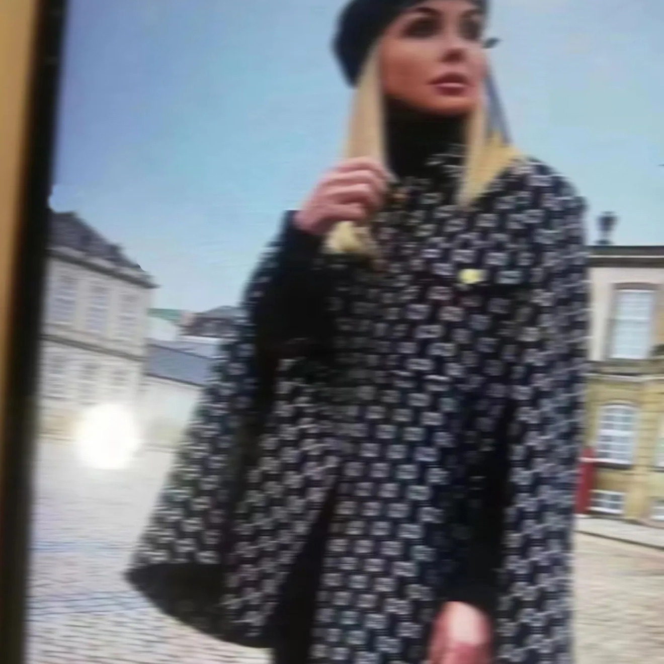 Gorgeous Womens cape boutique trench coat hooded tunic jackets with belt long-sleeved winter clothe cloak coats outerwear, Black
Gorgeous Womens cape boutique trench coat hooded tunic jackets with belt long-sleeved winter clothe cloak coats outerwear, Black