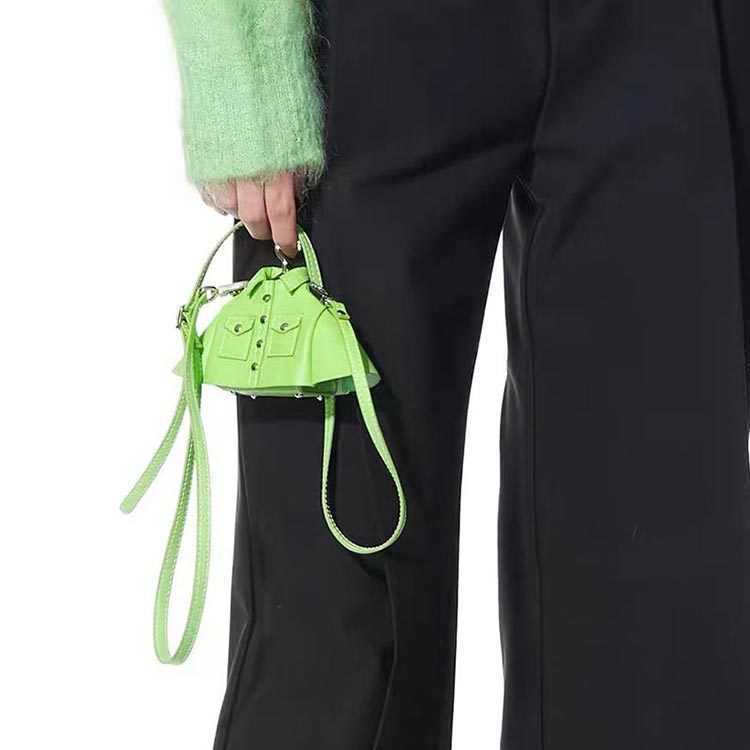 Shoulder Bags 2023 Autumn Winter New Small Crowd Personalized Clothing Earphone Fashion One Crossbody Mini Handheld Wings Girl 230420, Pink7
Shoulder Bags 2023 Autumn Winter New Small Crowd Personalized Clothing Earphone Fashion One Crossbody Mini Handheld Wings Girl 230420, Pink7