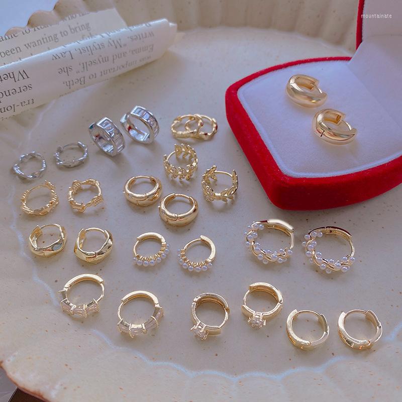 Hoop Earrings Factory Jewelry Cubic Zirconia Huggie Fashion 18K Gold Plated CZ For Women
Hoop Earrings Factory Jewelry Cubic Zirconia Huggie Fashion 18K Gold Plated CZ For Women