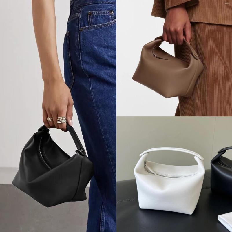 Shopping Bags Genuine Leather Bag Women's Lunch Box Design Fashion Ladies Zipper Square Handbag For Trending, Black
Shopping Bags Genuine Leather Bag Women's Lunch Box Design Fashion Ladies Zipper Square Handbag For Trending, Black