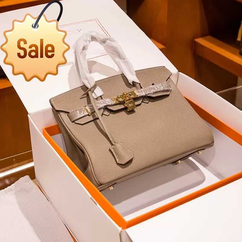 7A totes Birkin bag top-quality women Handmade fashion purse cowhide leather pochette clutchdesigner Togo Luxury designer Handbags imitation brands with GiftEH, Black silver stock
7A totes Birkin bag top-quality women Handmade fashion purse cowhide leather pochette clutchdesigner Togo Luxury designer Handbags imitation brands with GiftEH, Black silver stock