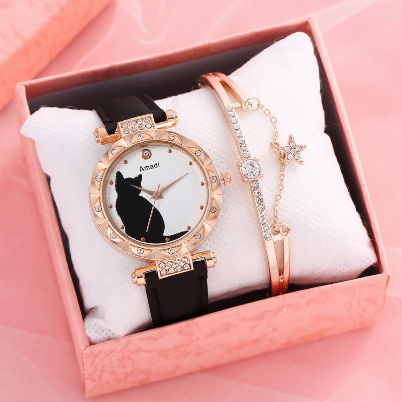Wristwatches Montre Femme Women's Watches Luxury Fashion Ladies Set Watch Leather Band Women Female Quartz, Beige
Wristwatches Montre Femme Women's Watches Luxury Fashion Ladies Set Watch Leather Band Women Female Quartz, Beige