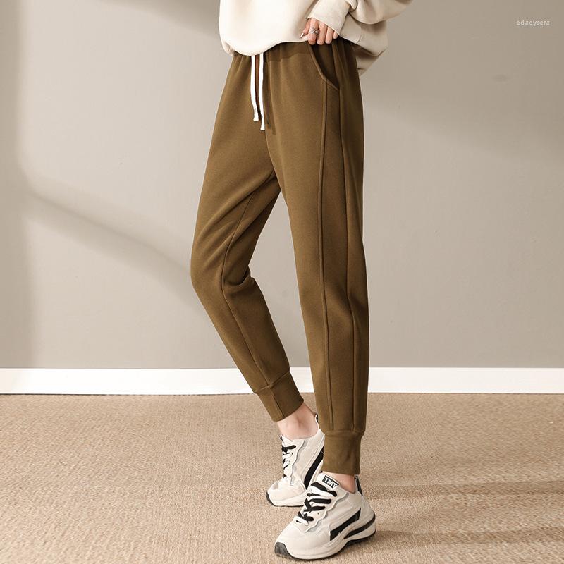 Women' Pants Woman Windproof Winter Oversize Female Sweatpants Warm Snow Stretch Jogger Fashion Pocket Baggy Trousers G292, Gray
Women' Pants Woman Windproof Winter Oversize Female Sweatpants Warm Snow Stretch Jogger Fashion Pocket Baggy Trousers G292, Gray