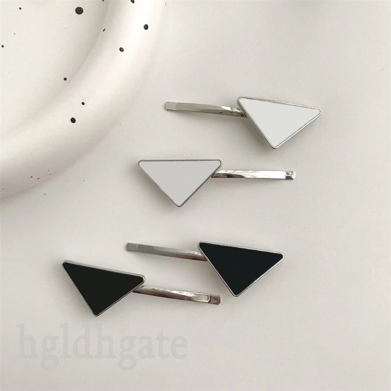 

Big designer hair clip lady hairpin graceful triangles unique metals enamel bridesmaid pleasure cute black hairs snap clips trend sectioning letters ZB046 F23