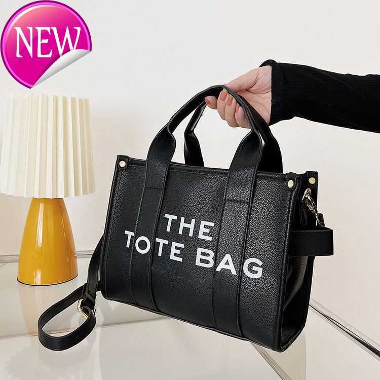 Totes The tote bag lady famous designer cool practical Large capacity plain cross body shoulder handbags women great coin purse crossbody casual square pu, Red
Totes The tote bag lady famous designer cool practical Large capacity plain cross body shoulder handbags women great coin purse crossbody casual square pu, Red