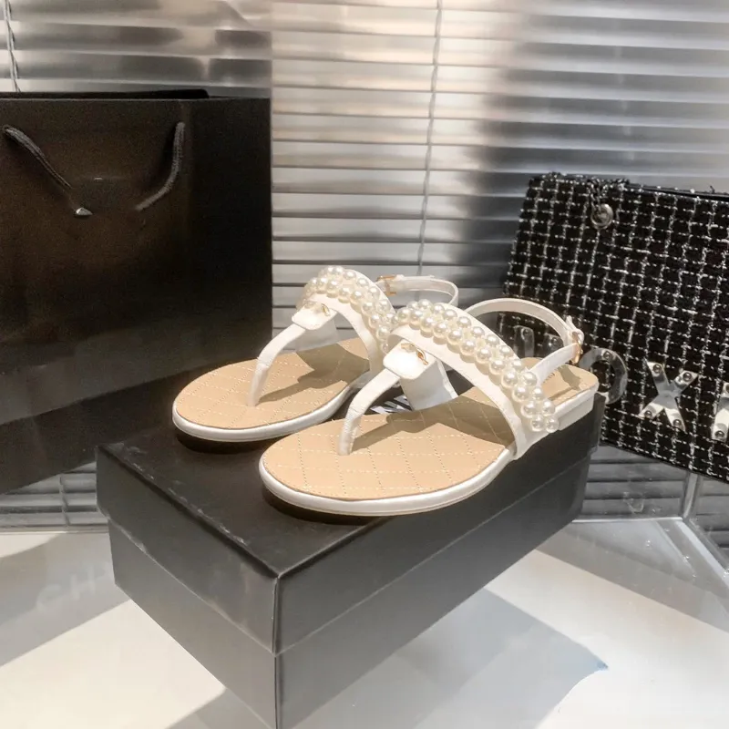 Flip-flop Sandals Spring and Summer New Designer Women Slippers Clip Toe Flat Sandals Summer Tied Ladies Shoes, Black
Flip-flop Sandals Spring and Summer New Designer Women Slippers Clip Toe Flat Sandals Summer Tied Ladies Shoes, Black