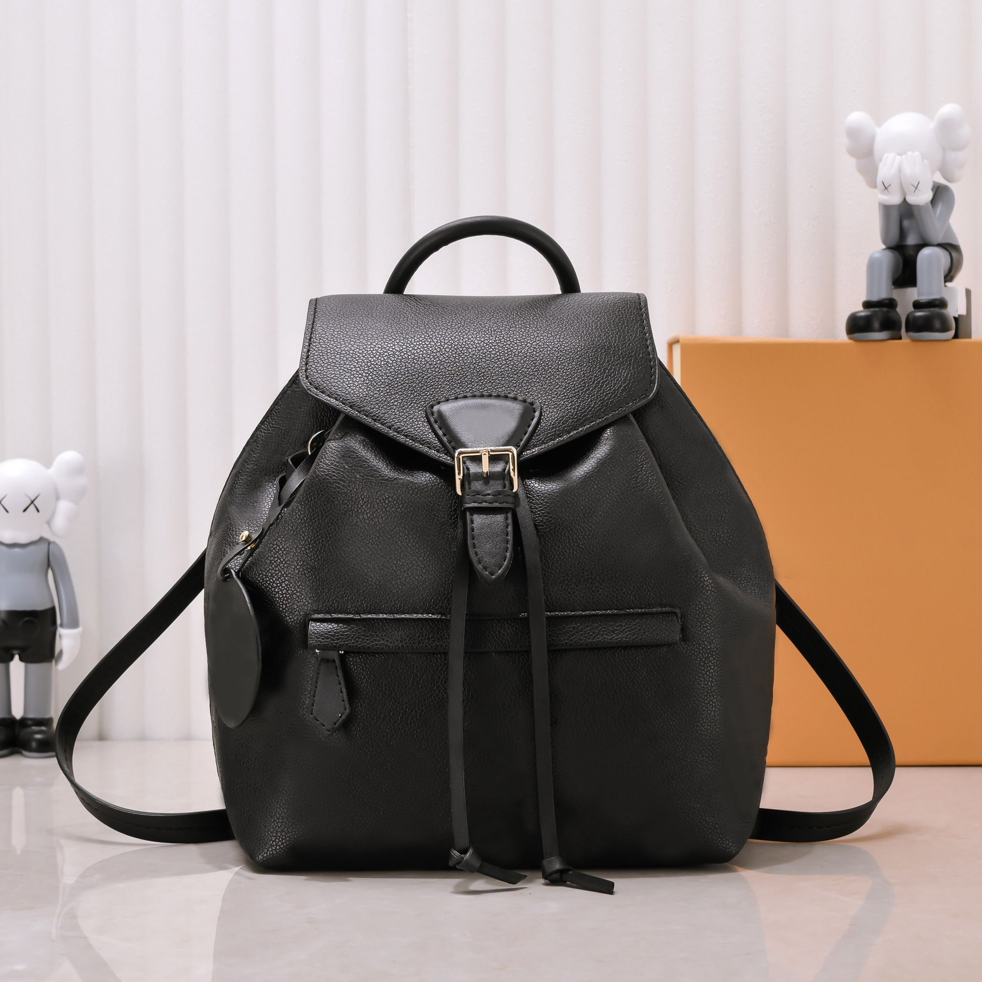 7A Designer Bag Mini Backpack Style Handbag Flower Printing Fashion Travel Calfskin Trim, Cream
7A Designer Bag Mini Backpack Style Handbag Flower Printing Fashion Travel Calfskin Trim, Cream