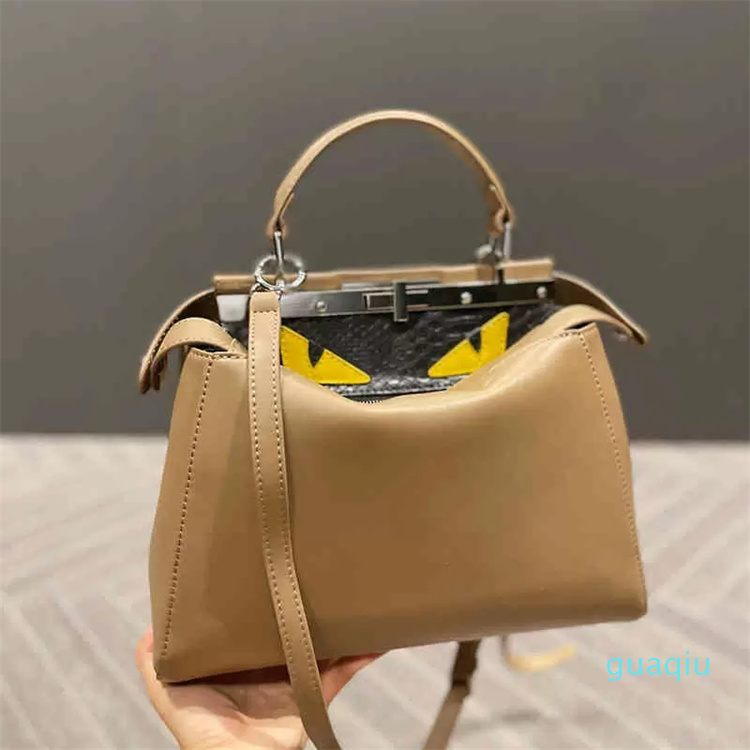 Designer womens Evening Bags Handbag Women Shopping Tote bags Fashion brand Buckle Shoulder womens Bags, Fbag black
Designer womens Evening Bags Handbag Women Shopping Tote bags Fashion brand Buckle Shoulder womens Bags, Fbag black