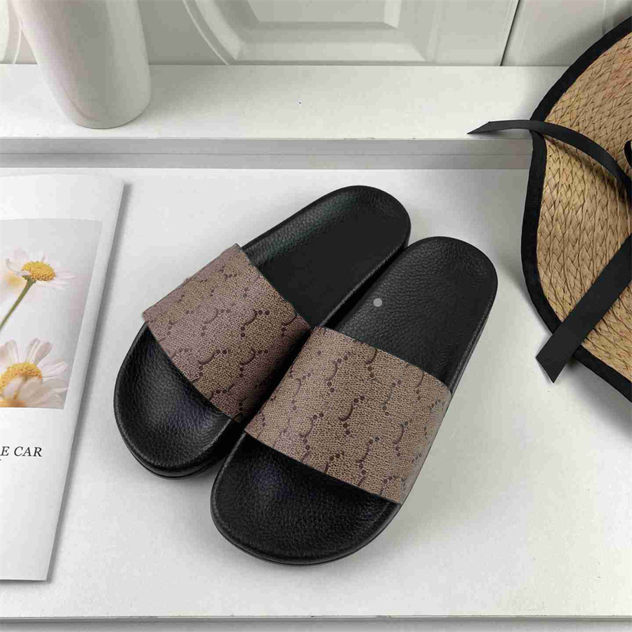 Designer Double G Beach Shoes Summer Sandals for Men Fashion GGity Flip-flops Slippers Women's Classic Slides Gifts Zapatillas Sandal for Home Indoor Outdoor LK11
Designer Double G Beach Shoes Summer Sandals for Men Fashion GGity Flip-flops Slippers Women's Classic Slides Gifts Zapatillas Sandal for Home Indoor Outdoor LK11