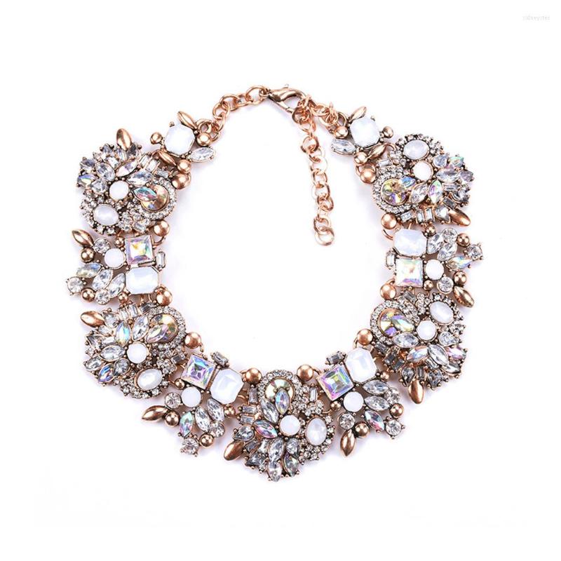 Choker Women Necklace Rhinestone Flower Chain Necklaces Alloy Neck Decor Decorations Ladies Jewelry For Party Gift
Choker Women Necklace Rhinestone Flower Chain Necklaces Alloy Neck Decor Decorations Ladies Jewelry For Party Gift