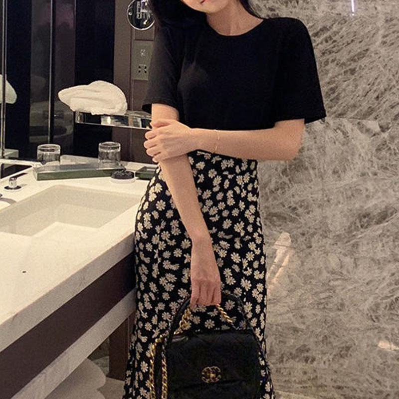 Skirts 2023 Summer Fishtail Floral Small Daisy Midlength Highwaisted Black Hip Aline 230420