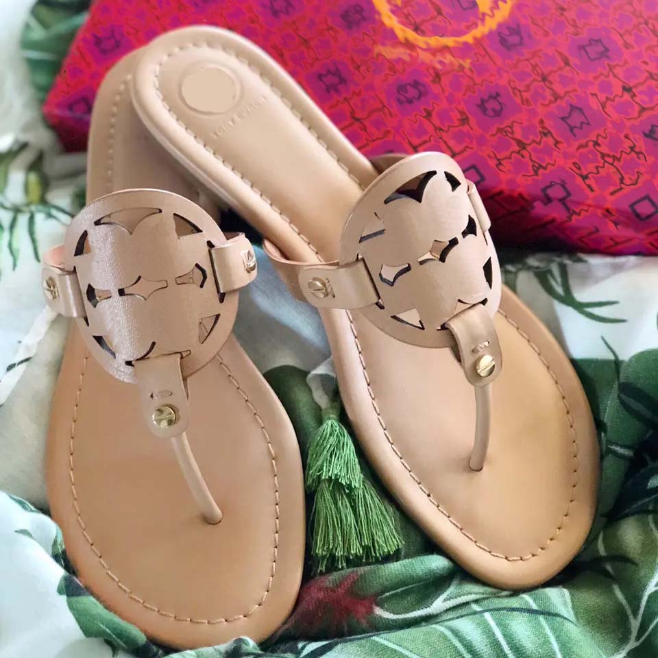 Slippers women slides slipper Summer Sexy Sandals womens luxurys designers real leather platform sandal Flats fashion Old flower shoes Ladies Beach, #1
Slippers women slides slipper Summer Sexy Sandals womens luxurys designers real leather platform sandal Flats fashion Old flower shoes Ladies Beach, #1