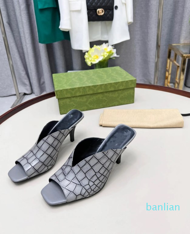 Designer Slingback Sandals Mid Heel Sandal Slippers Black mesh with crystals sparkling Print shoes Rubber Leather summer Ankle Strap Slippers, 01
Designer Slingback Sandals Mid Heel Sandal Slippers Black mesh with crystals sparkling Print shoes Rubber Leather summer Ankle Strap Slippers, 01