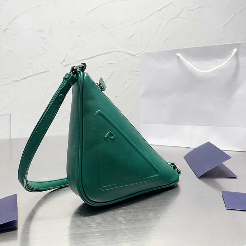 Leather Designer Bag P-Letter Classic Triangle Bag Womens Shoulder Bags Fashion Crossbody Bags Wallet Luxurys Handbag Purse 221122, Pbag black
Leather Designer Bag P-Letter Classic Triangle Bag Womens Shoulder Bags Fashion Crossbody Bags Wallet Luxurys Handbag Purse 221122, Pbag black