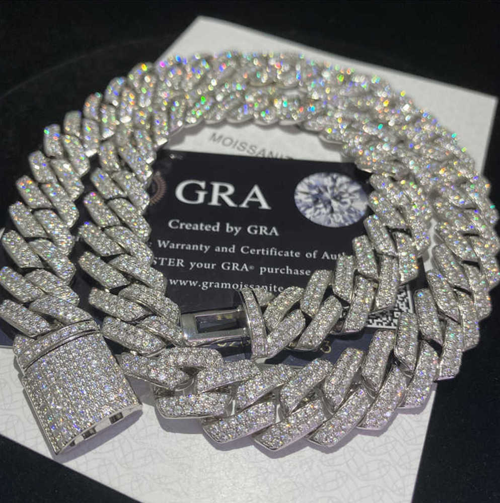 Pendant Necklaces Designer Jewelry Stock Iced Out Vvs Moissanite Cuban Bracelet 925 Silver Bling Diamond Link Chain Hip Hop Men 52ess
Pendant Necklaces Designer Jewelry Stock Iced Out Vvs Moissanite Cuban Bracelet 925 Silver Bling Diamond Link Chain Hip Hop Men 52ess
