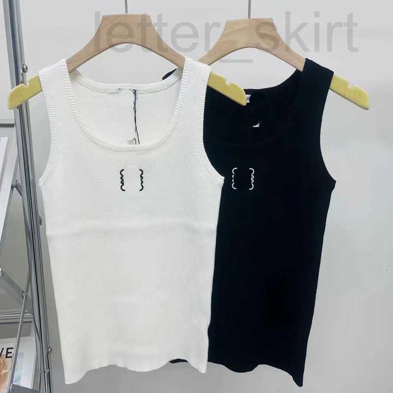 Women' Tanks & Camis designer Embroidered knitted sleeveless tank top with sole fit and versatile elastic bottom shirt 2023 new product 4U8X, Black5
Women' Tanks & Camis designer Embroidered knitted sleeveless tank top with sole fit and versatile elastic bottom shirt 2023 new product 4U8X, Black5