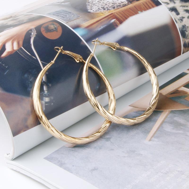 Hoop Earrings Hgflyxu Gold Color Twill Round Big Earring For Women Alloy Personality Fashion Jewelry Ear Accessories Wholesale
Hoop Earrings Hgflyxu Gold Color Twill Round Big Earring For Women Alloy Personality Fashion Jewelry Ear Accessories Wholesale