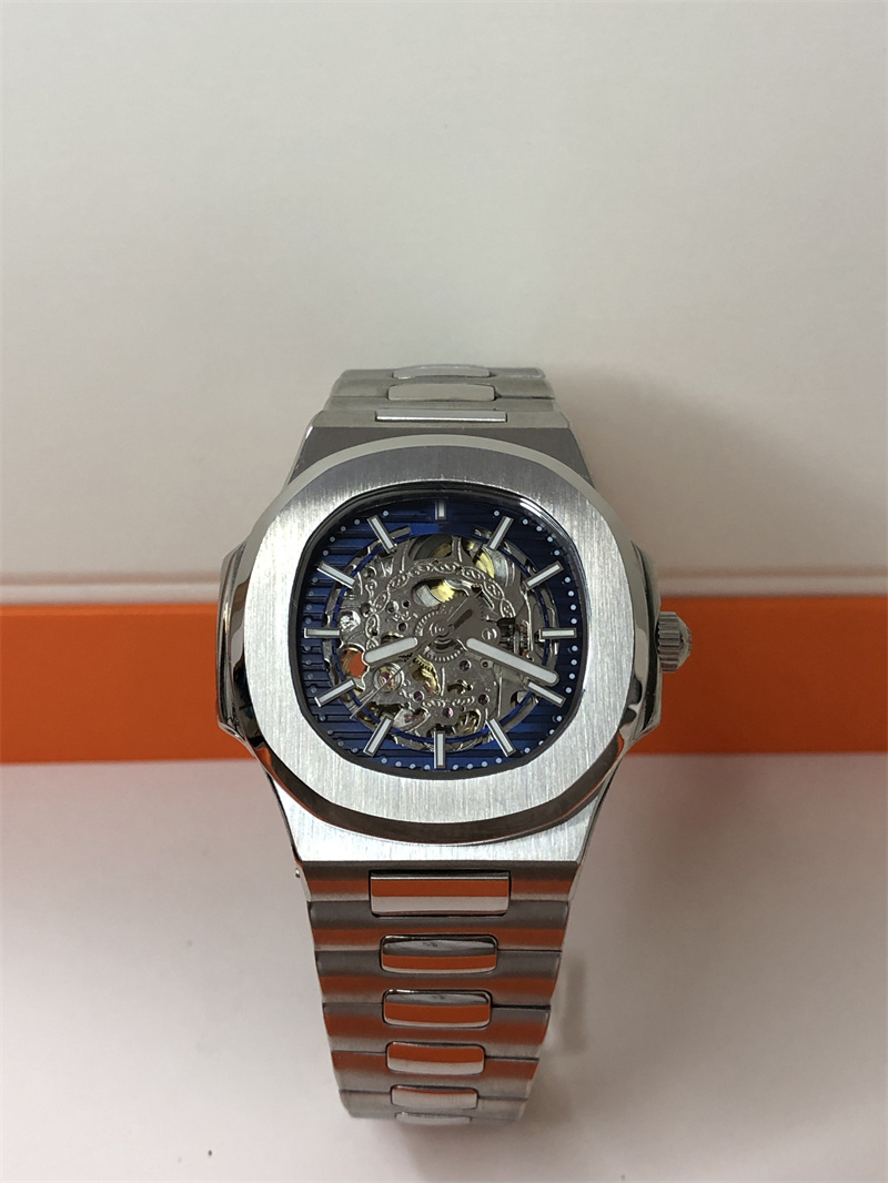 Men's Watch Quality Automatic Mechanical Stainless Steel Strap Hollow Waterproof and Luminous, Colour 1
Men's Watch Quality Automatic Mechanical Stainless Steel Strap Hollow Waterproof and Luminous, Colour 1