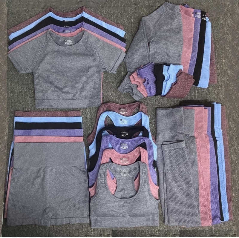 Womens tracksuits Autunm winter Fashion Gym wear Designer vest Yoga Suit style Sportwear Fitness Sports 5PCS bra t shirts Leggings outfits solid yogaworld Elastic, Gray
Womens tracksuits Autunm winter Fashion Gym wear Designer vest Yoga Suit style Sportwear Fitness Sports 5PCS bra t shirts Leggings outfits solid yogaworld Elastic, Gray