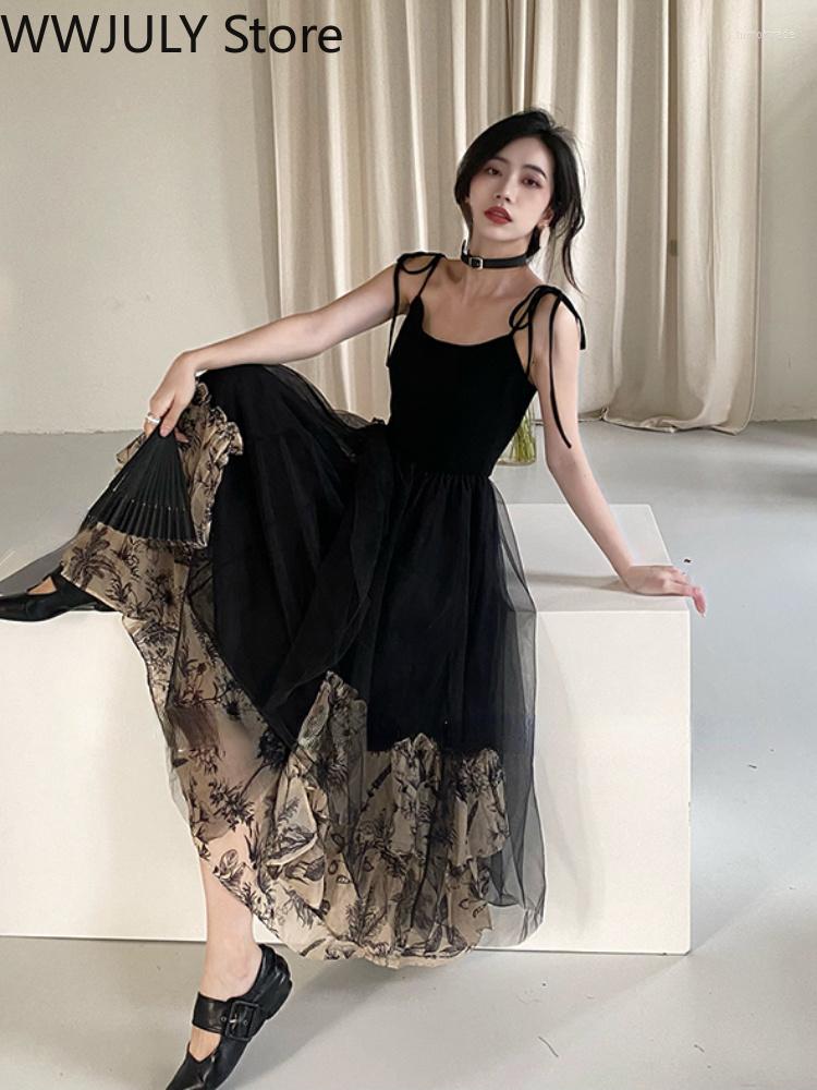 Casual Dresses French Vintage Black Strap Dress Gothic Summer Sleeveless Retro Midi Slim Korean Style Party Woman