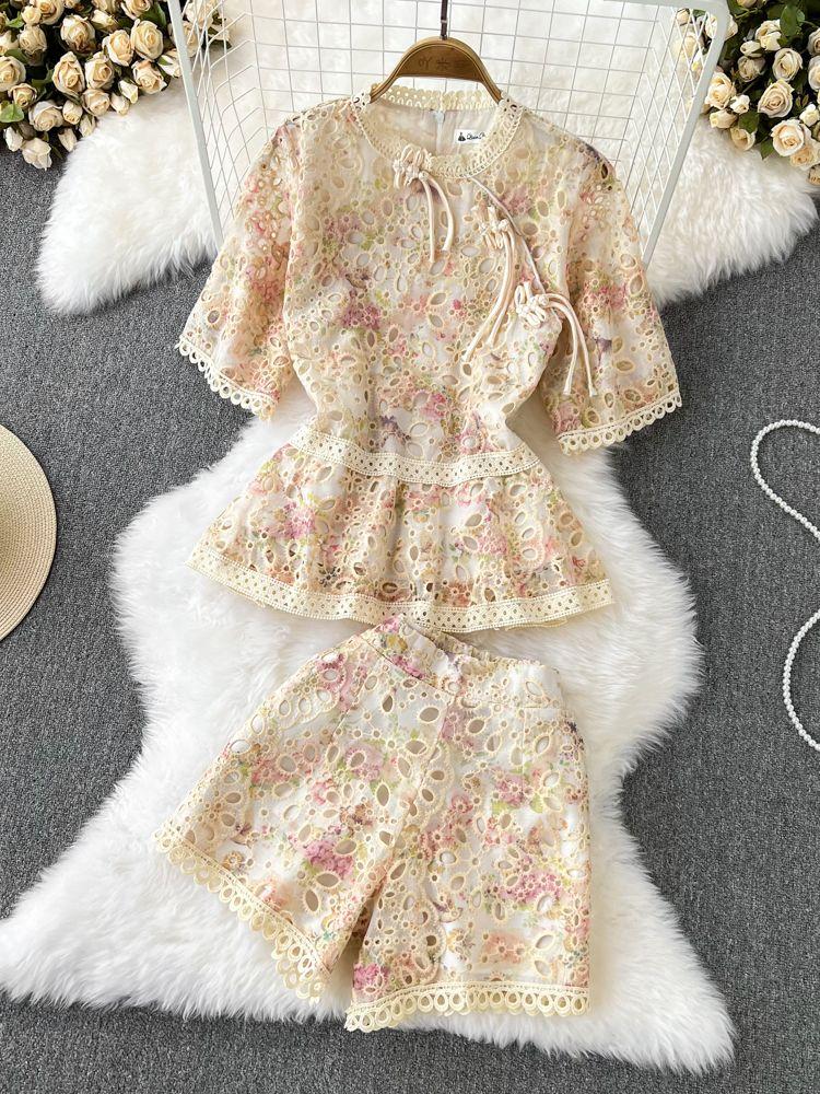 Dress Elegant Floral Embroidery Cotton Suit Set Women Chinese Knot Hollow Out Flower Shirt Top + Wide Leg Shorts Summer Two Pieces Set, Pink
Dress Elegant Floral Embroidery Cotton Suit Set Women Chinese Knot Hollow Out Flower Shirt Top + Wide Leg Shorts Summer Two Pieces Set, Pink