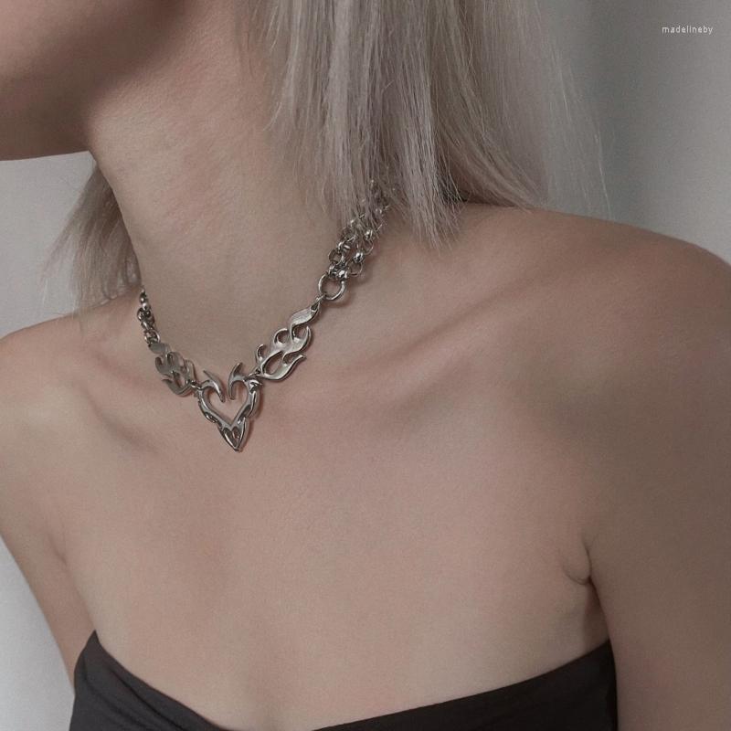 Chains Gothic Pendant Necklace Women Choker Chain Flame Totems Love-shape Jewelry Streetwear Accessories Fashion Gift
Chains Gothic Pendant Necklace Women Choker Chain Flame Totems Love-shape Jewelry Streetwear Accessories Fashion Gift