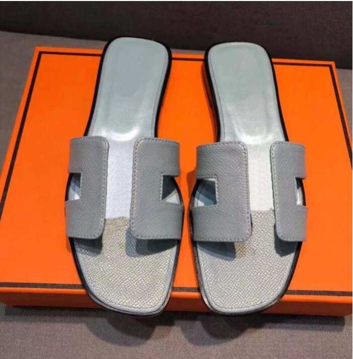 621s Sandals 2023 Paris Women luxurys designers sandals Slippers fashion Summer Girls Beach womens sandal Slides Flip Flops Loafers Sexy Emb, 28
621s Sandals 2023 Paris Women luxurys designers sandals Slippers fashion Summer Girls Beach womens sandal Slides Flip Flops Loafers Sexy Emb, 28