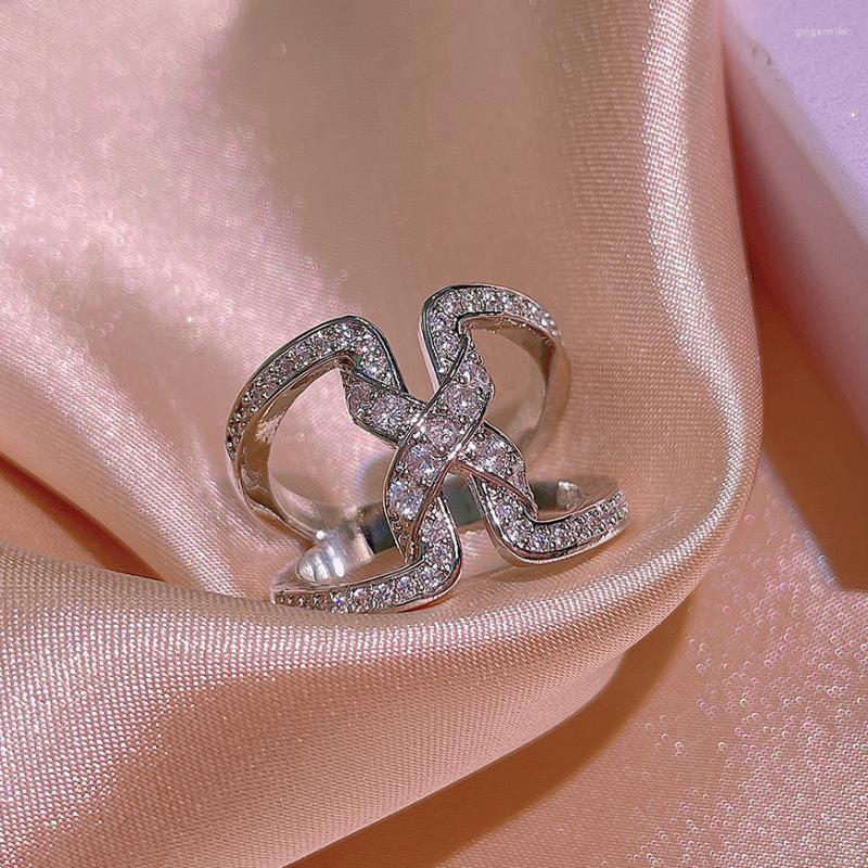 Cluster Rings Gorgeous Wedding Bands For Women Full Brilliant Cubic Zirconia Bling Female Accessories Party Trendy Jewelry
Cluster Rings Gorgeous Wedding Bands For Women Full Brilliant Cubic Zirconia Bling Female Accessories Party Trendy Jewelry