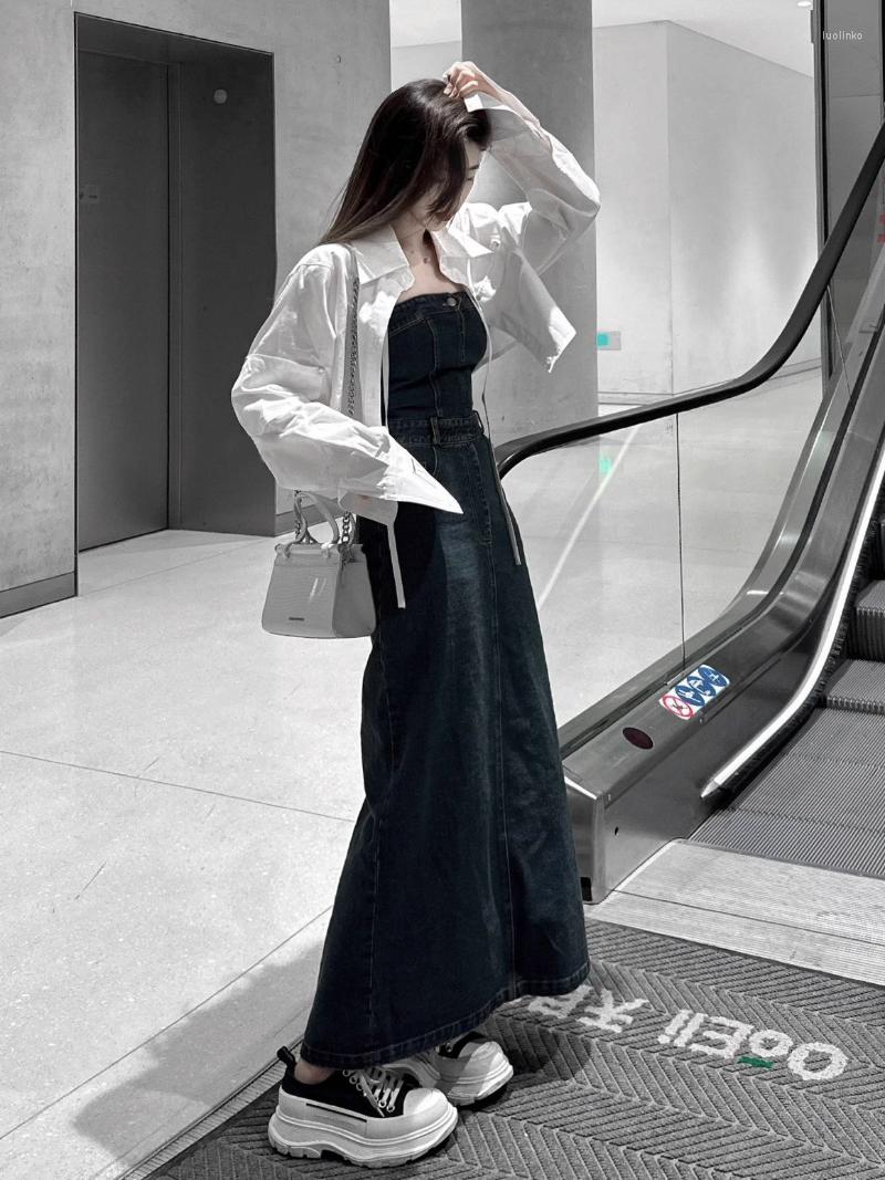 Casual Dresses Vintage 2023 Summer Fashion Denim Slit Long Chest Wrapping Dress Y2K Slim Waist Solid Color Slash Neck A-line Vestidos De, Blue
Casual Dresses Vintage 2023 Summer Fashion Denim Slit Long Chest Wrapping Dress Y2K Slim Waist Solid Color Slash Neck A-line Vestidos De, Blue